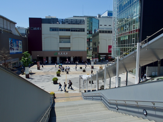 秋葉原駅・電気街口前広場（atre方向）の画像
